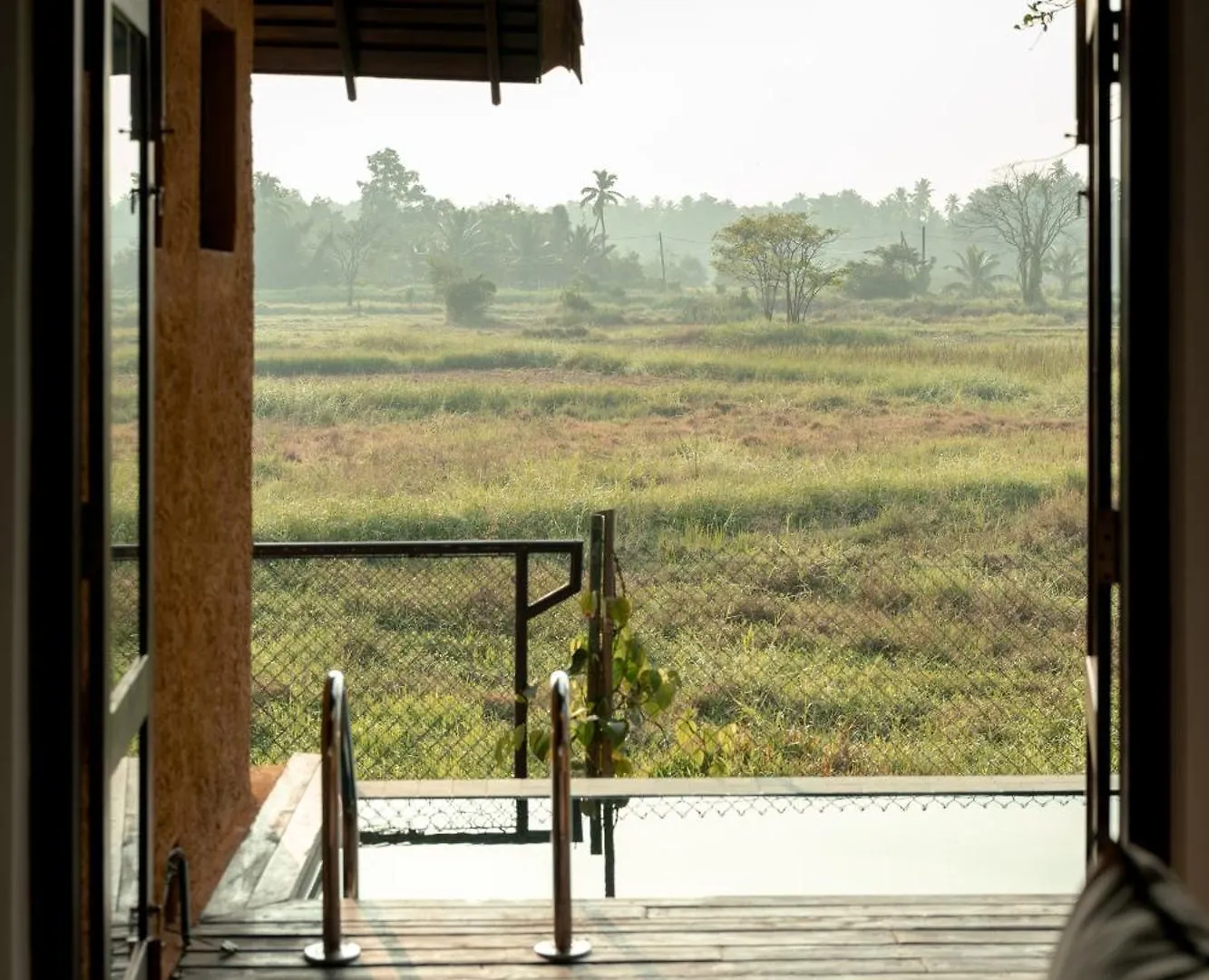 Hotel Kirindi Paddy Isle Negombo