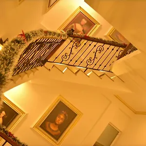 Hotel New Queen's Palace, Negombo